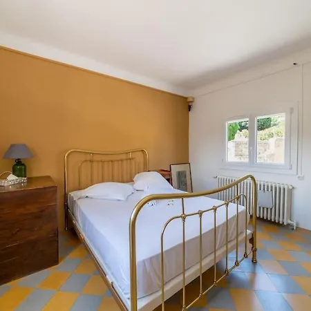 Provencale Avec Piscine * 索沃泰尔