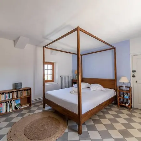 Provencale Avec Piscine *
